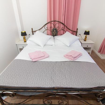 Luxury Apartments Iris Mostar Esterno foto