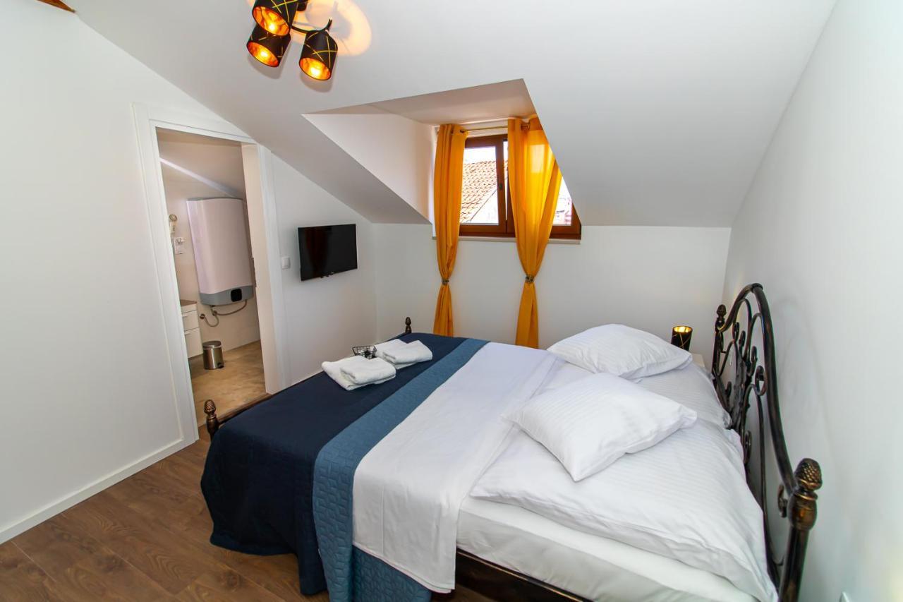 Luxury Apartments Iris Mostar Esterno foto
