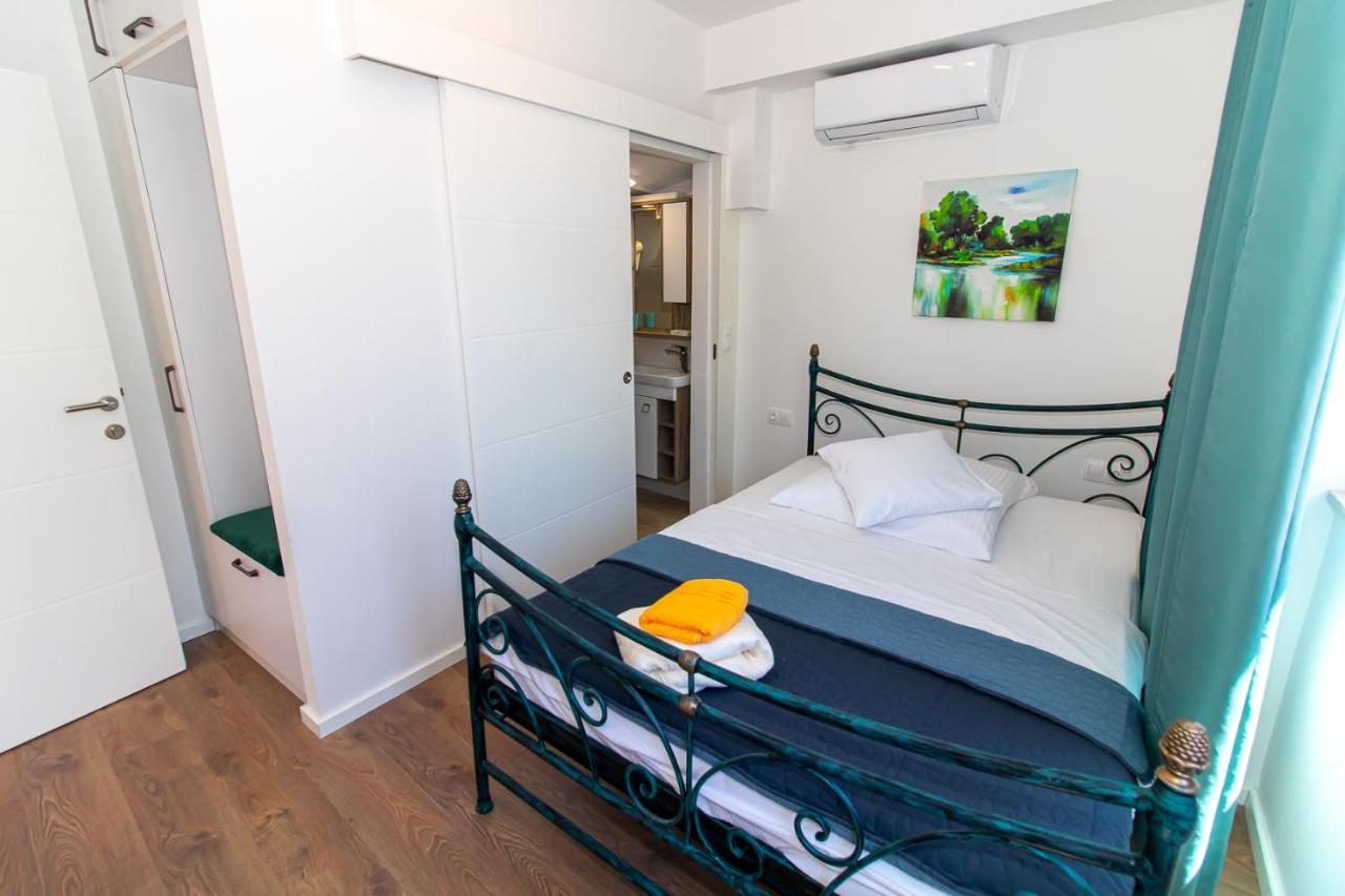 Luxury Apartments Iris Mostar Esterno foto