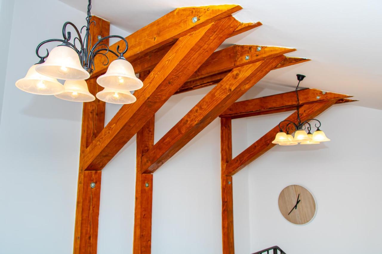 Luxury Apartments Iris Mostar Esterno foto