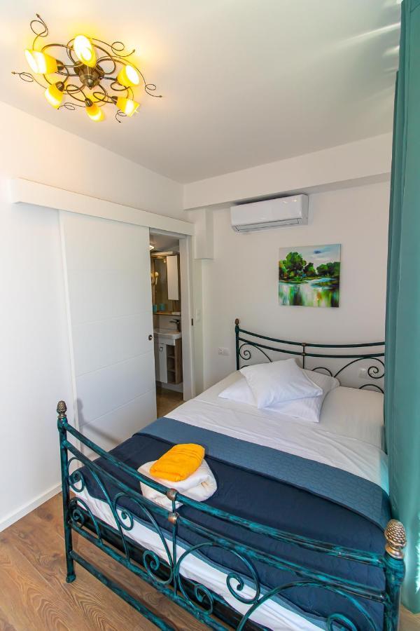 Luxury Apartments Iris Mostar Esterno foto