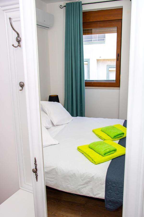 Luxury Apartments Iris Mostar Esterno foto